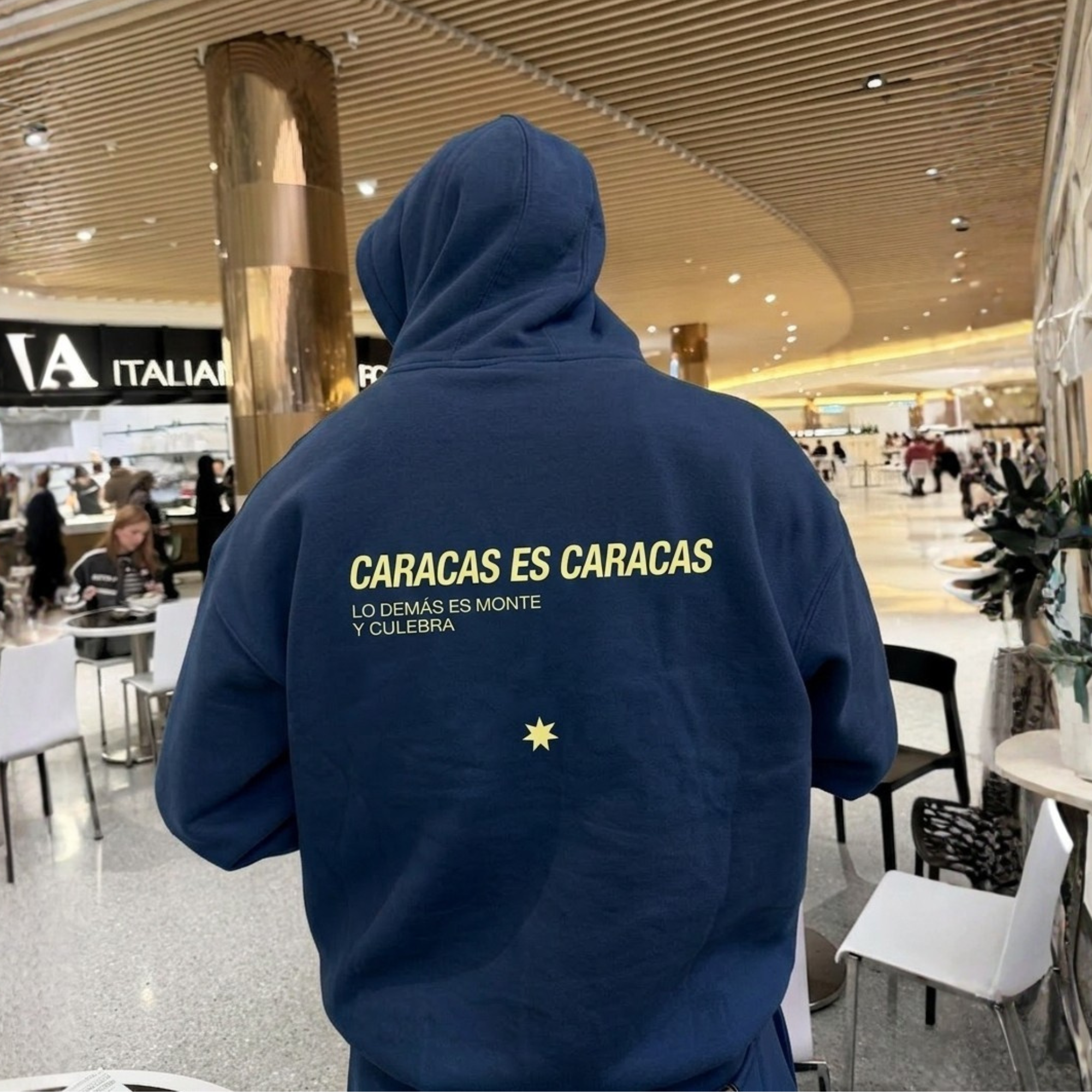 Caracas es Caracas Unisex Navy Hoodie