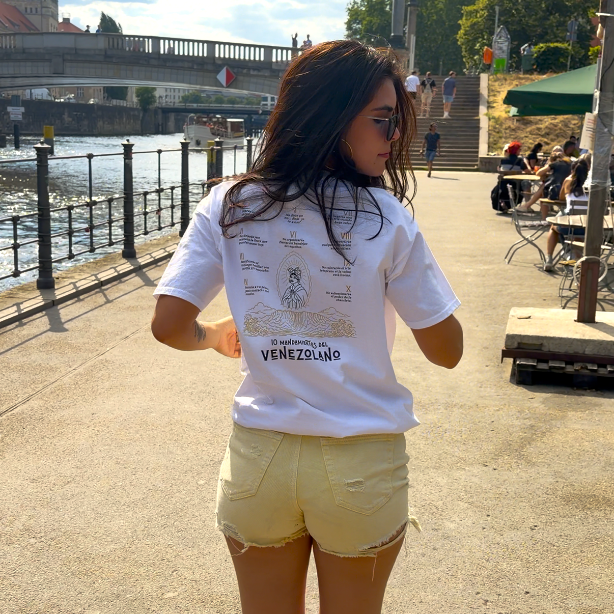 Diez Mandamientos Del Venezolano White Tee